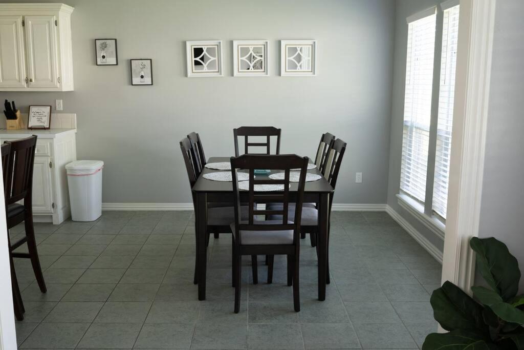 Villa Walking Distance To Coler Mtn Bike - 3Br 2Ba à Bentonville Extérieur photo