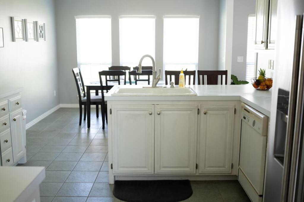 Villa Walking Distance To Coler Mtn Bike - 3Br 2Ba à Bentonville Extérieur photo
