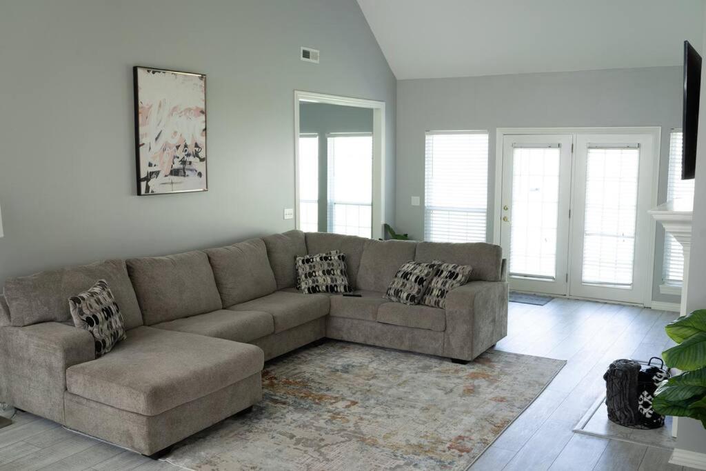 Villa Walking Distance To Coler Mtn Bike - 3Br 2Ba à Bentonville Extérieur photo