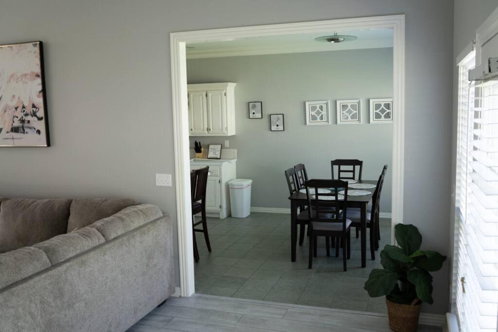 Villa Walking Distance To Coler Mtn Bike - 3Br 2Ba à Bentonville Extérieur photo